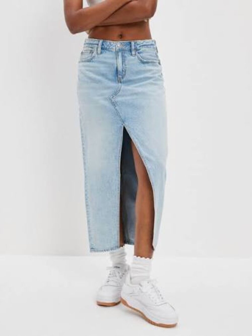 American Eagle Dreamy Drape Low Rise Denim Maxi Skirt Size 8